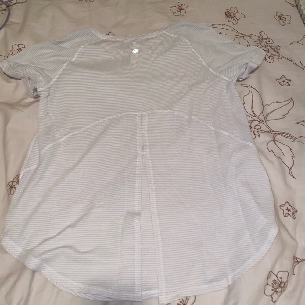 Lululemon white workout top